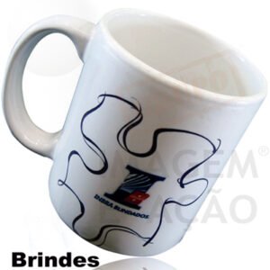 Caneca de porcelana